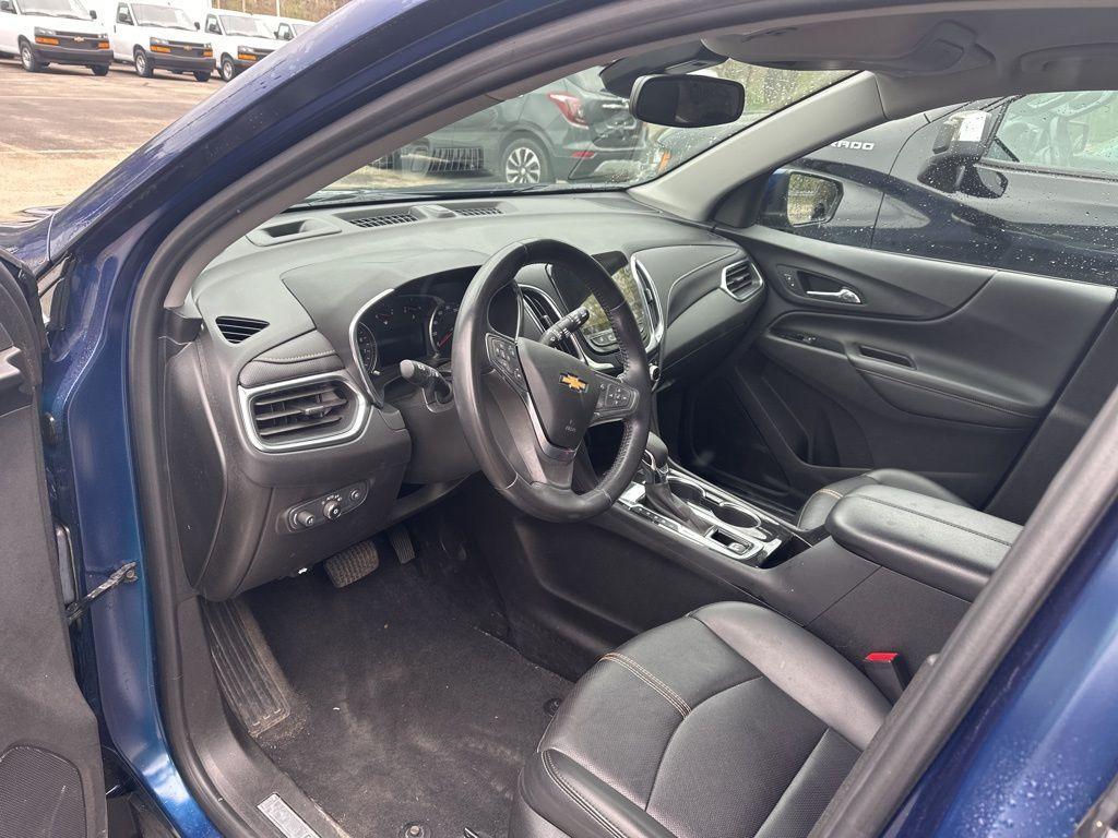 used 2022 Chevrolet Equinox car, priced at $23,210
