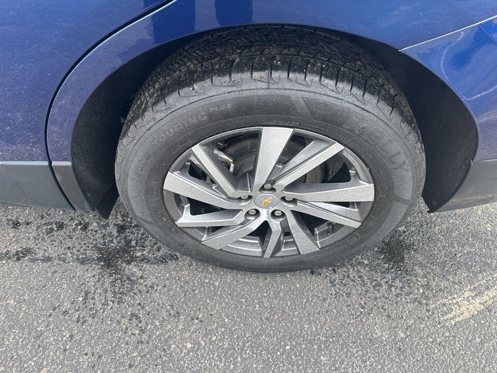 used 2022 Chevrolet Equinox car, priced at $23,210
