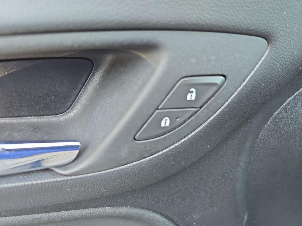 used 2022 Chevrolet Equinox car, priced at $22,914