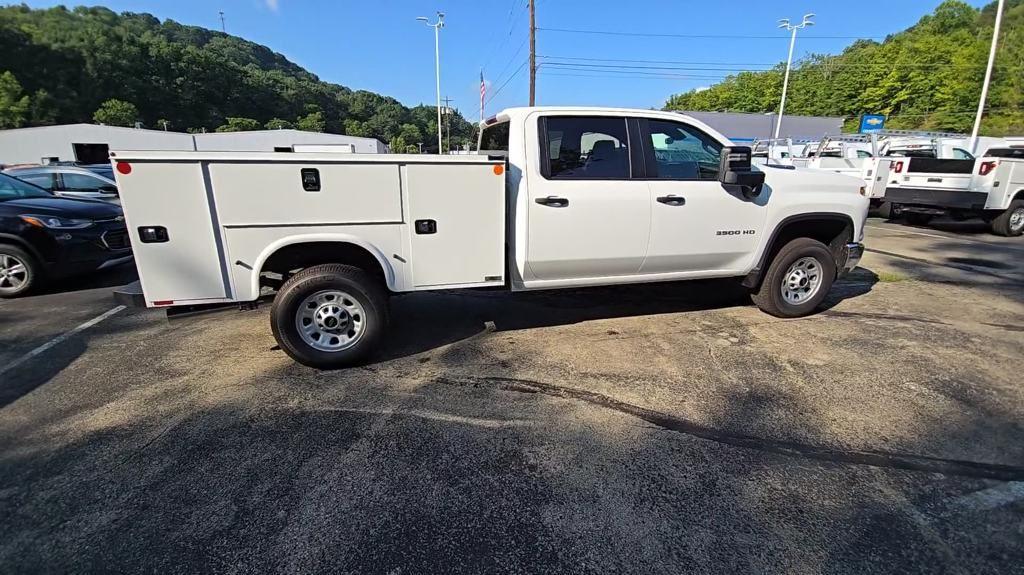 new 2024 Chevrolet Silverado 3500 car, priced at $75,988