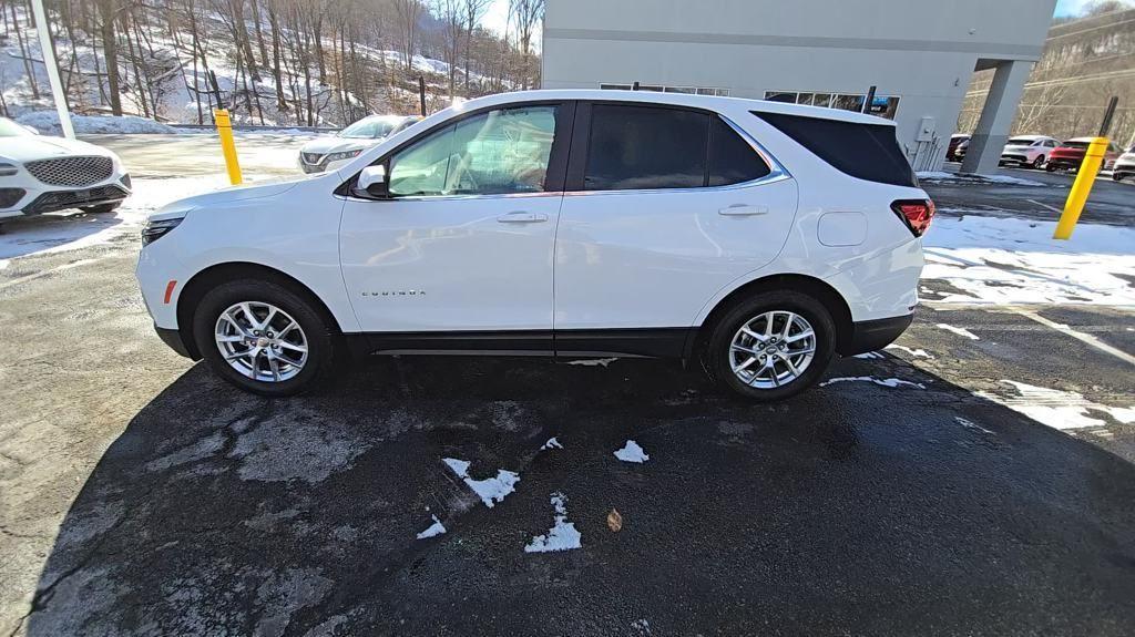 used 2022 Chevrolet Equinox car, priced at $22,440