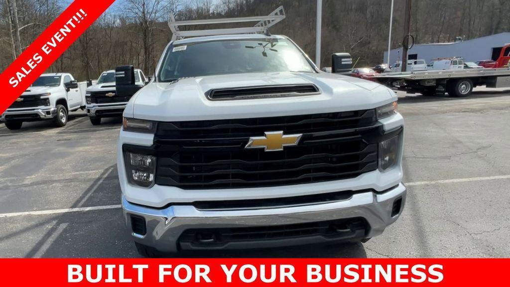 new 2024 Chevrolet Silverado 3500 car, priced at $55,574