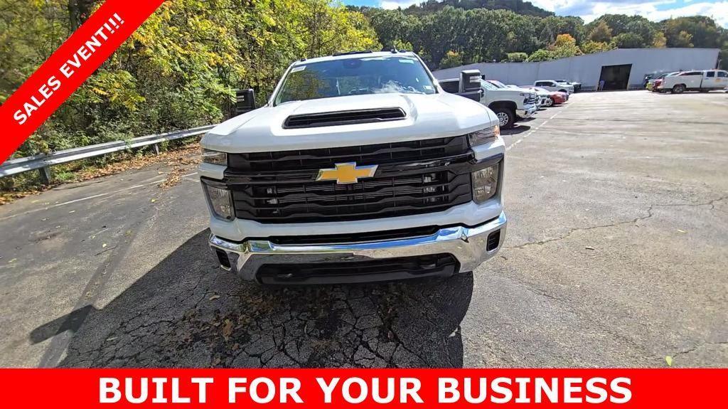 new 2024 Chevrolet Silverado 3500 car, priced at $74,105