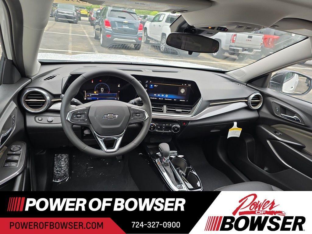 new 2025 Chevrolet Trax car, priced at $27,020