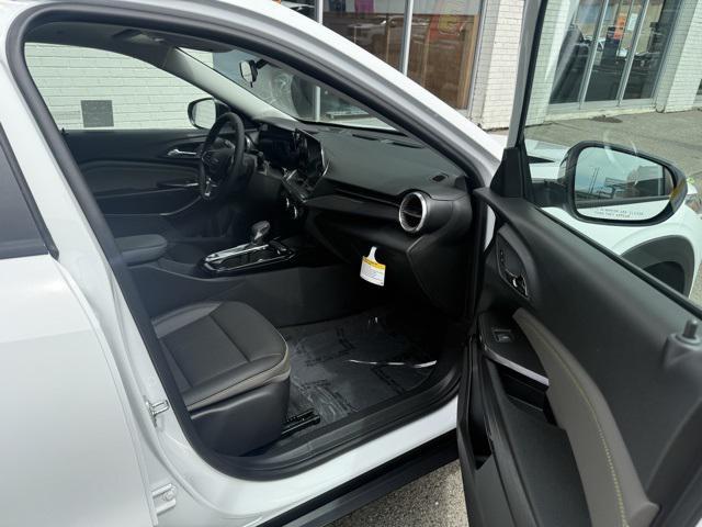 new 2025 Chevrolet Trax car, priced at $25,790
