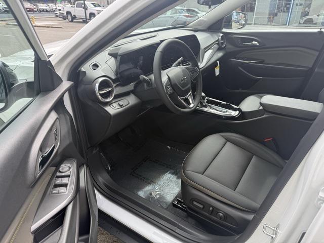 new 2025 Chevrolet Trax car, priced at $25,790