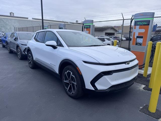 new 2025 Chevrolet Equinox EV car, priced at $35,290