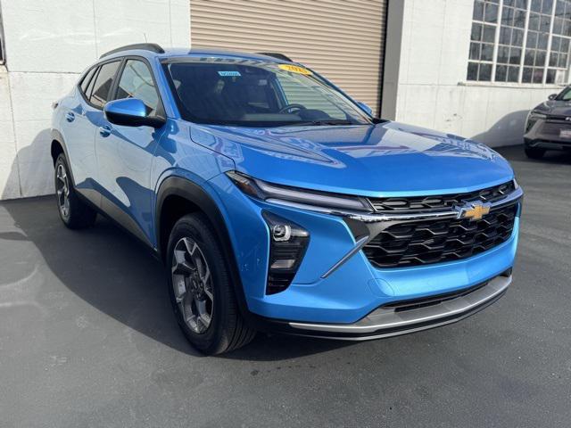 new 2025 Chevrolet Trax car, priced at $25,655