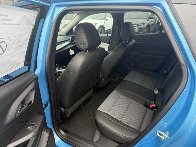 new 2025 Chevrolet Trax car, priced at $25,655