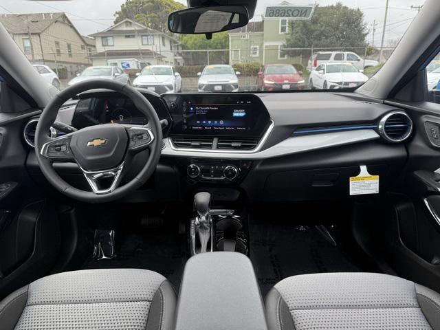 new 2025 Chevrolet Trax car, priced at $25,655