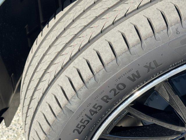 new 2025 Mercedes-Benz GLC 350e car, priced at $70,610