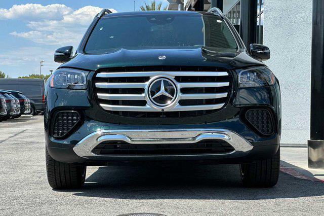 new 2025 Mercedes-Benz GLS 450 car, priced at $93,025