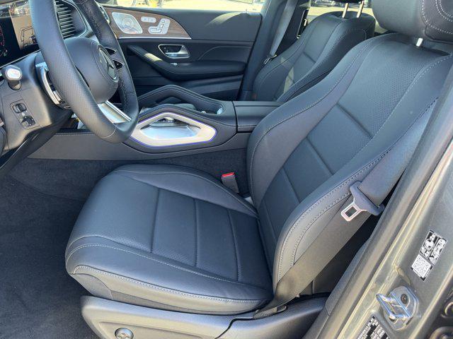new 2025 Mercedes-Benz GLS 450 car, priced at $97,275