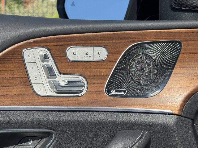 new 2025 Mercedes-Benz GLS 450 car, priced at $97,275
