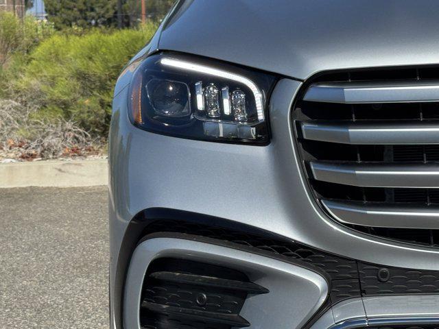 new 2025 Mercedes-Benz GLS 450 car, priced at $95,365