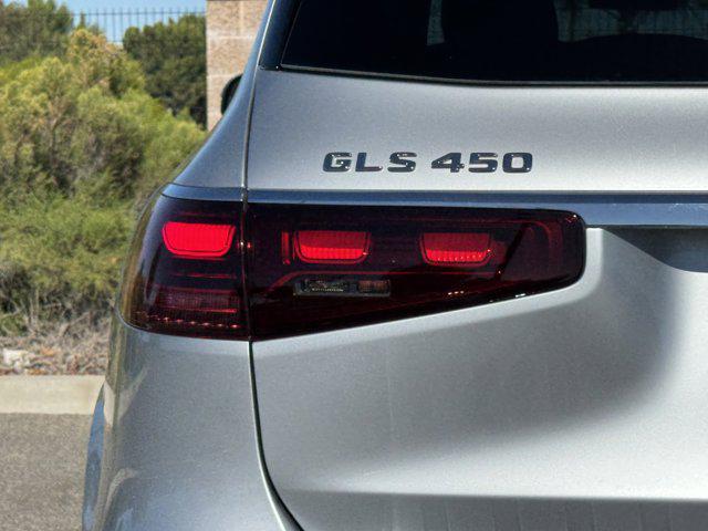 new 2025 Mercedes-Benz GLS 450 car, priced at $95,365