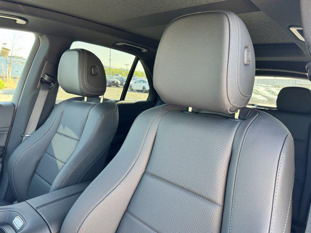 new 2025 Mercedes-Benz GLE 350 car, priced at $66,385