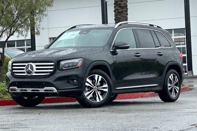 new 2025 Mercedes-Benz GLB 250 car, priced at $47,420