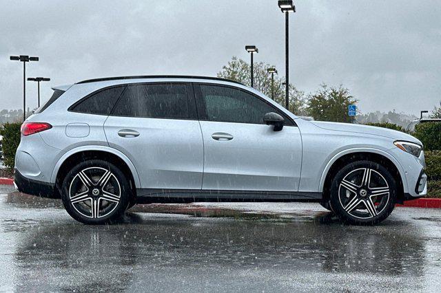 new 2025 Mercedes-Benz GLC 350e car