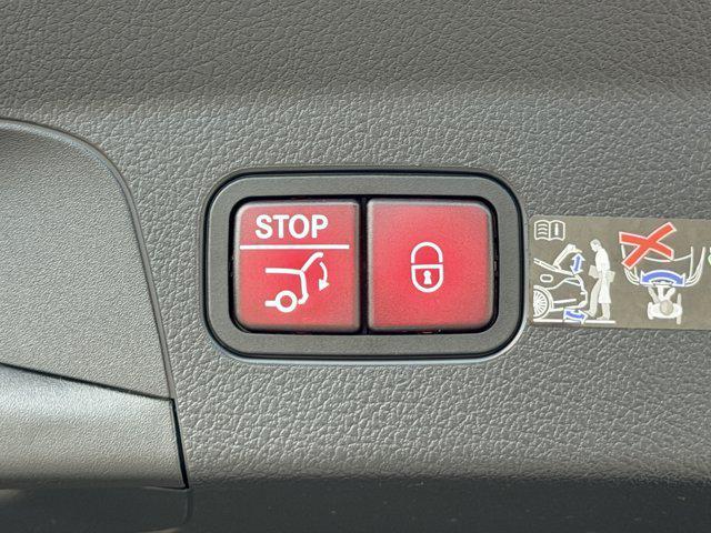 new 2026 Mercedes-Benz GLE 450 car, priced at $89,820