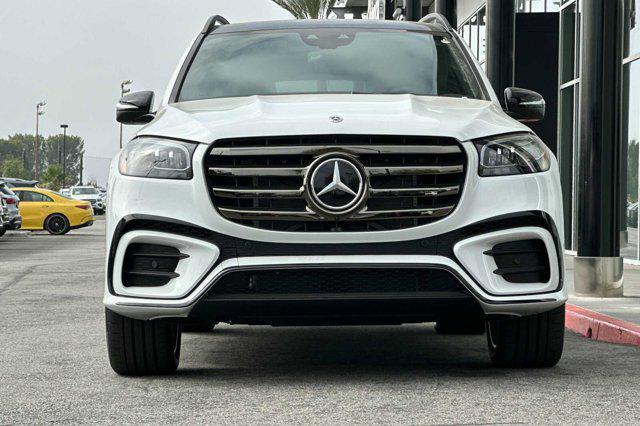 new 2025 Mercedes-Benz GLS 580 car