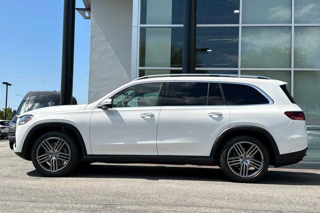 new 2025 Mercedes-Benz GLS 450 car, priced at $92,325