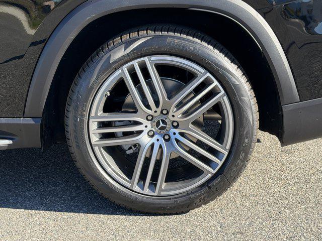 new 2026 Mercedes-Benz GLS 450 car, priced at $93,615