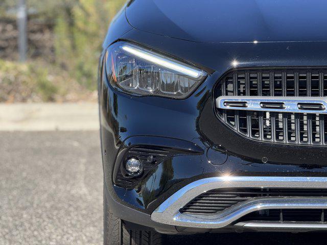 new 2025 Mercedes-Benz GLA 250 car, priced at $46,120