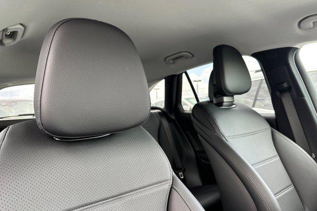 new 2025 Mercedes-Benz GLC 350e car, priced at $63,995
