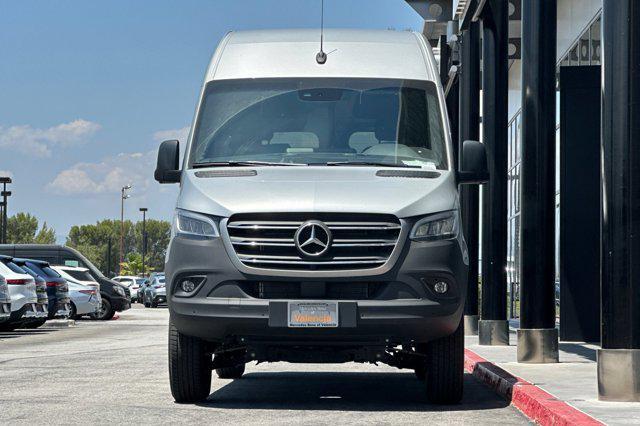 new 2024 Mercedes-Benz Sprinter 2500 car, priced at $78,106