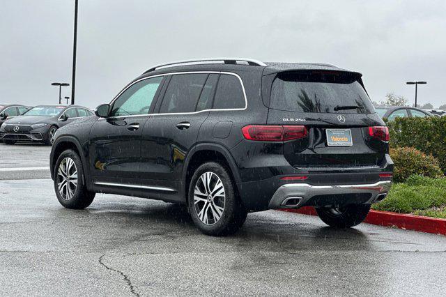 new 2025 Mercedes-Benz GLB 250 car, priced at $48,920