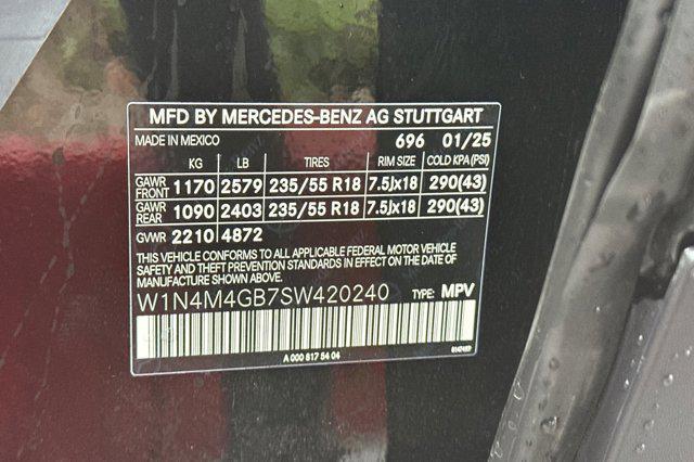 new 2025 Mercedes-Benz GLB 250 car, priced at $48,920