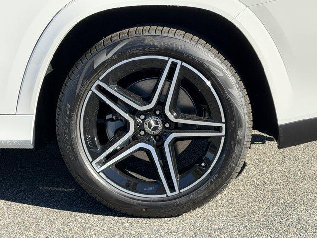 new 2026 Mercedes-Benz GLS 450 car, priced at $96,800
