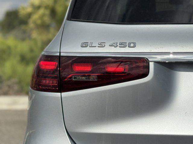 new 2025 Mercedes-Benz GLS 450 car, priced at $95,365