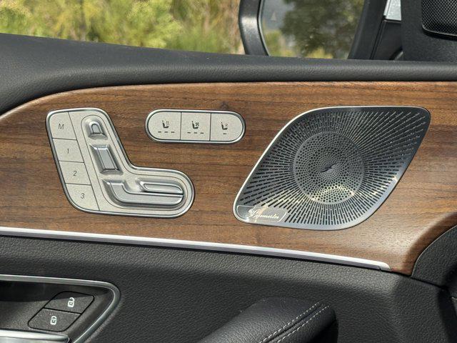 new 2025 Mercedes-Benz GLS 450 car, priced at $95,365