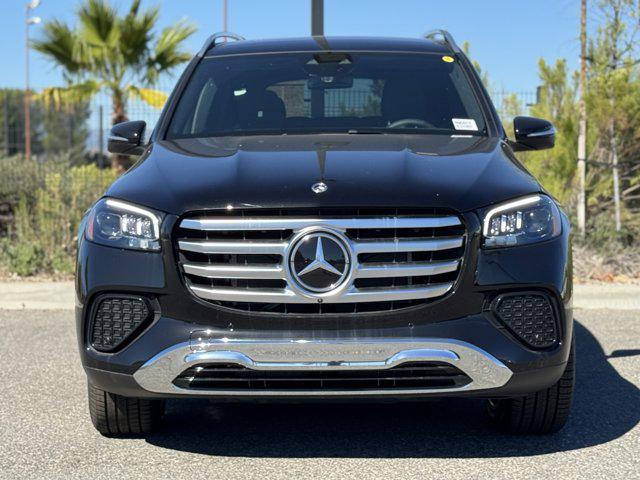 new 2025 Mercedes-Benz GLS 450 car, priced at $91,945