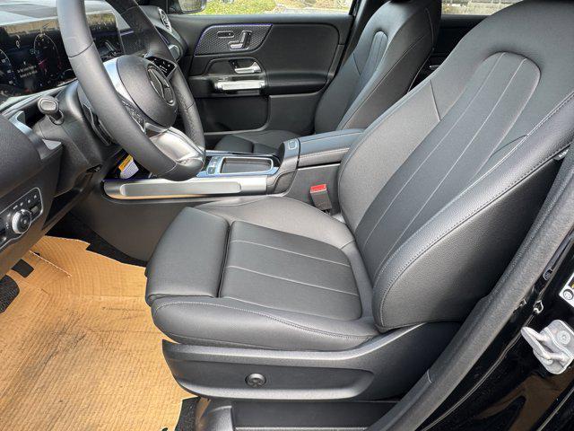new 2025 Mercedes-Benz GLB 250 car, priced at $47,145