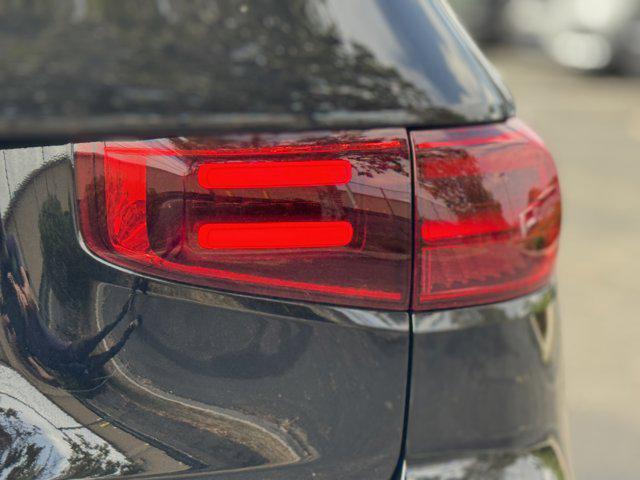 new 2025 Mercedes-Benz GLB 250 car, priced at $47,145