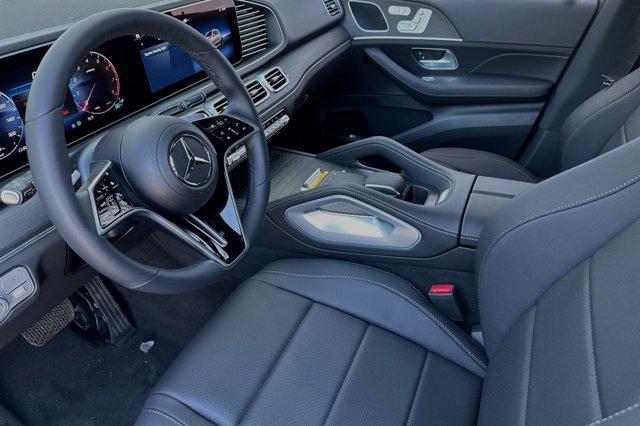 new 2025 Mercedes-Benz GLE-Class car, priced at $78,325