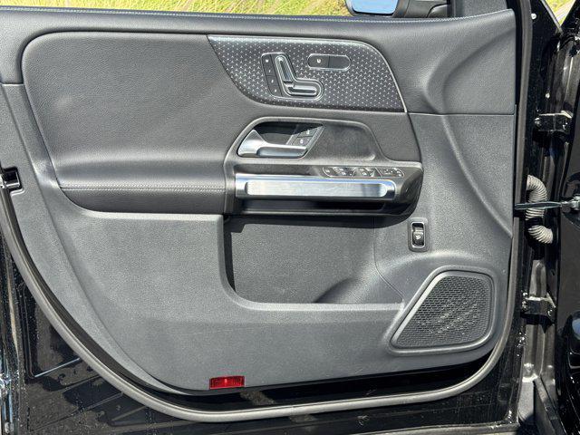 new 2025 Mercedes-Benz GLB 250 car, priced at $47,145