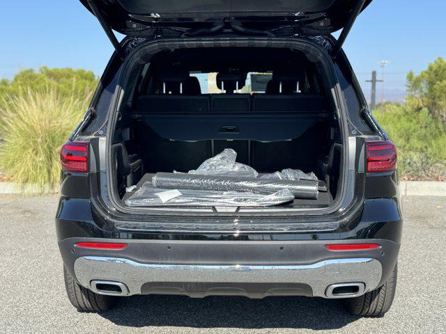 new 2025 Mercedes-Benz GLB 250 car, priced at $47,145
