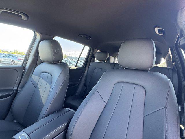 new 2025 Mercedes-Benz GLB 250 car, priced at $47,145
