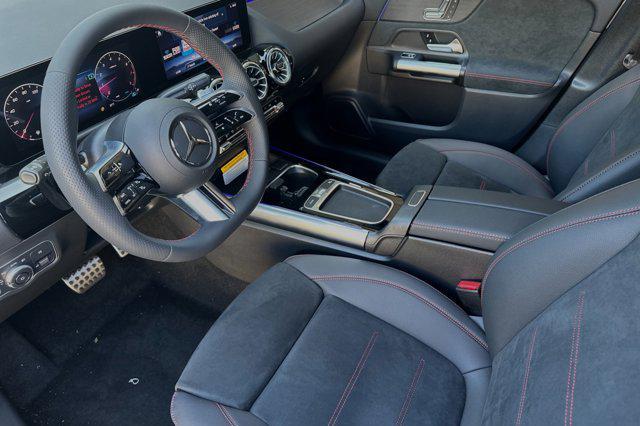 new 2025 Mercedes-Benz GLA 250 car, priced at $51,945