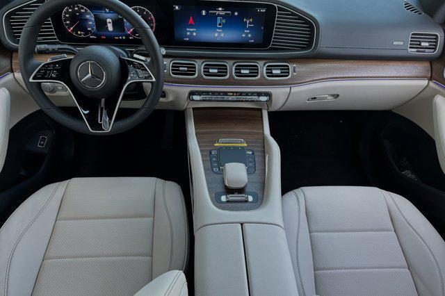 new 2025 Mercedes-Benz GLS 450 car, priced at $92,325