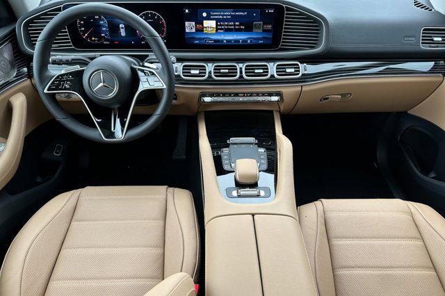 new 2025 Mercedes-Benz GLS 450 car, priced at $94,085