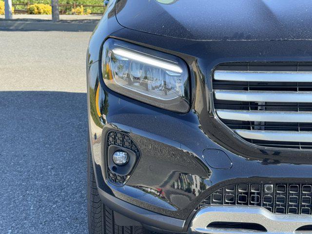 new 2025 Mercedes-Benz GLB 250 car, priced at $48,450