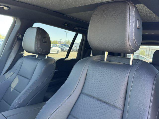 new 2025 Mercedes-Benz GLS 450 car, priced at $95,365