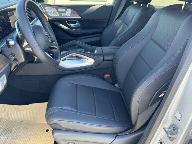 new 2025 Mercedes-Benz GLS 450 car, priced at $95,365