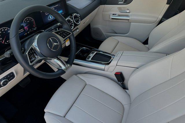 new 2025 Mercedes-Benz GLA 250 car, priced at $48,890