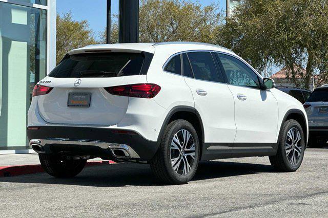 new 2025 Mercedes-Benz GLA 250 car, priced at $48,890